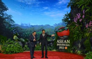 남중국해 분쟁에 中 “신냉전 안돼” 조코위 “국제법 지켜야 “