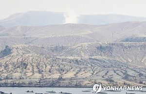 필리핀 마닐라 인근 화산 스모그 휴교·외출자제령