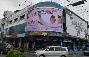 인니 헌재, 조코위 아들 부통령 출마 ‘우회로’ 만들어