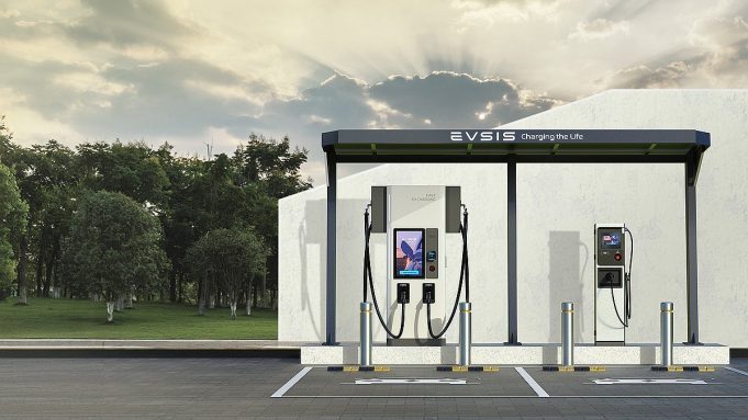 롯데 EVSIS, 인니에 전기차 충전 인프라 조성.. . 현대 전기차 판로 유리