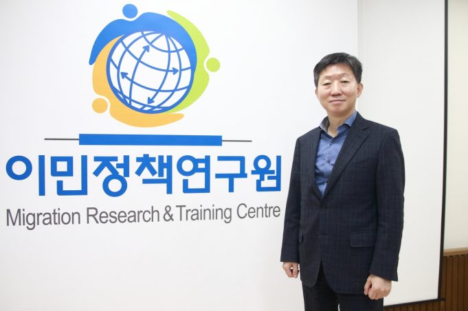 우병렬 이민정책연구원장 “한국 적극적인 이민정책만이 선택지”