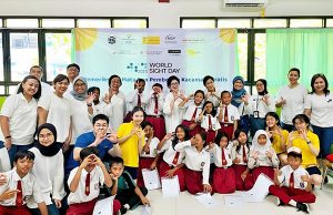 섬마을 눈 건강에 헌신하는 인도네시아 안과의사 협회