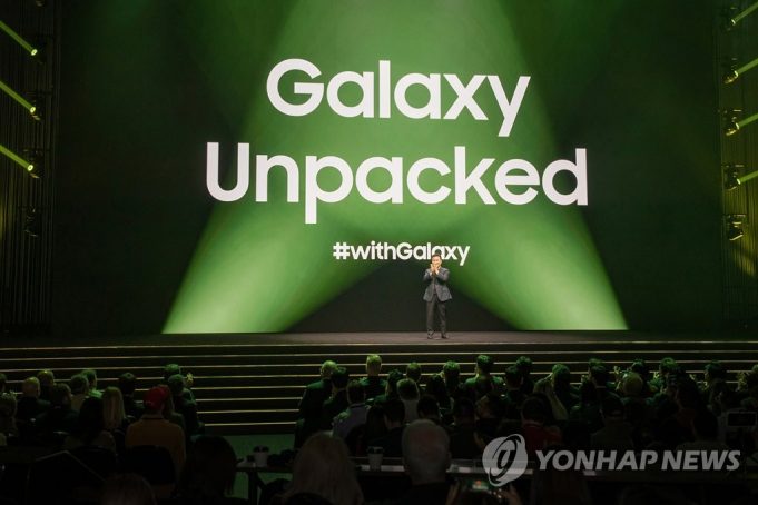 ‘첫 AI 폰’ 갤럭시 S24, 갑진년 스마트폰 대전 이끈다