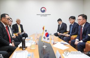 부디 교통부 장관, 서울서 국토교통부 방문