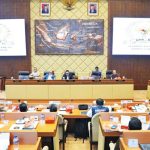 내무부 장관 “선거감독위에 공무원 450명 신고돼”