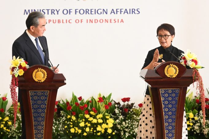 中-인니, 외교·국방 차관급 회의…”국제·지역문제 논의”