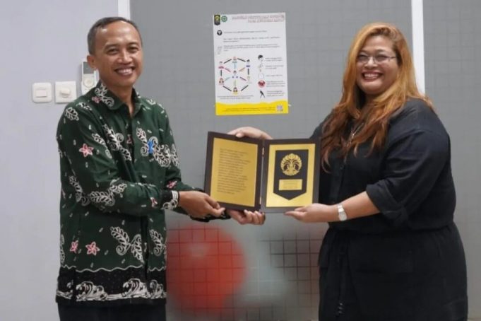 신한은행, 인도네시아대학교(UI)에 장학금 수여