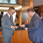 ▲아일랑가 하르타르토 경제조정장관은 5월 20일 서울에서 현신균 LG CNS 대표이사를 만나고 있다. 사진 경제조정부 보도자료