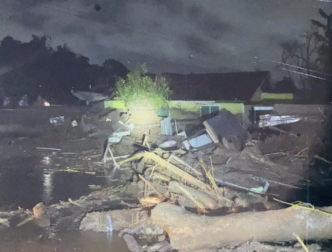 수마트라섬서 홍수·산사태로 최소 34명 사망