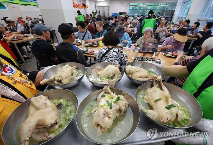 점점 적게 먹는 한국인…영양섭취 부족한 사람 10년간 2배로