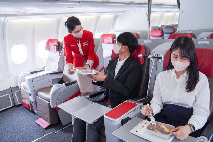 청주-발리 취항 티웨이, 기내식 가격 첫 인하…해외 제조 메뉴 8종에 적용