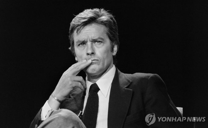 ‘세기의 미남’ 프랑스 명배우 알랭 들롱 88세로 별세