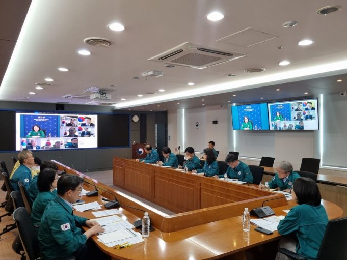 한국 외교부, 중동상황 점검회의…체류국민 출국 거듭 권고