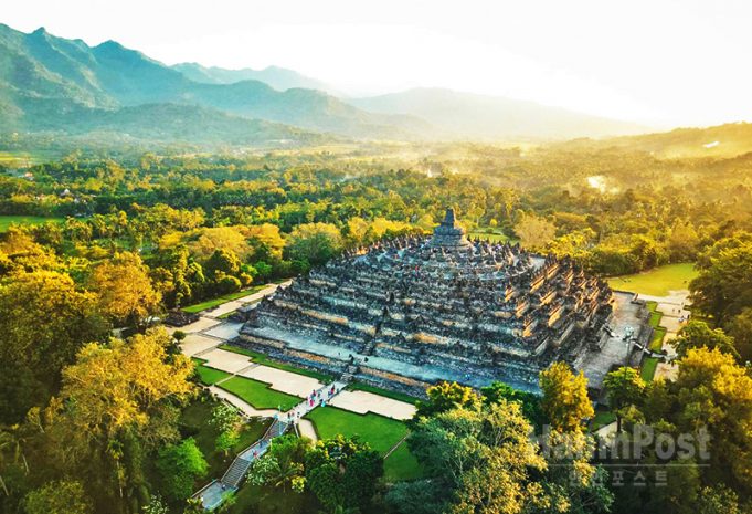 “보로부두르 지역을 영적 관광지로 재편성”