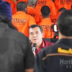 ▲외국인 추방 관련 기자회견 실미 카림 이민청장(Direktur Jenderal Imigrasi, Silmy Karim). 사진 이민청