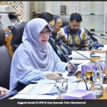 ▲인도네시아 중산층(Kelas Menengah) 감소 원인이 정부 정책때문이라고 발표하는 아니스 의원 2024.9.3