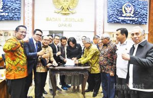 정부 의회, 이민법 개정안 본 의회 상정