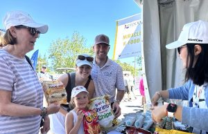 라면에 이어 세계인 입맛 잡은 ‘K-과자’…연간 수출액 사상 첫 1조 가능성