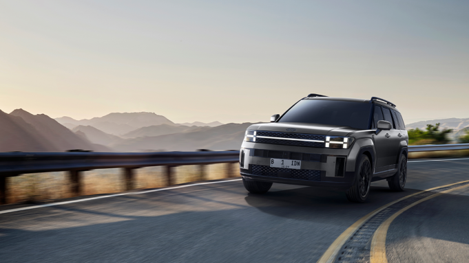 현대 All-New SANTA FE, 첨단 기술과 하이브리드 및 가솔린 엔진 옵션으로 출시