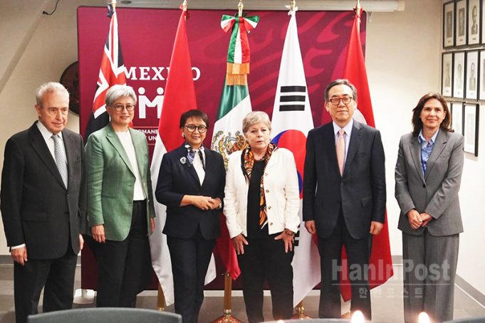 인도네시아 외무장관, “글로벌 협력 강화를 위한 MIKTA 전략적 역할 촉구”