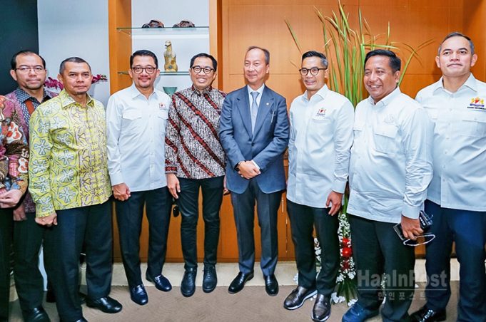 산업부 “경제성장 8% 목표… 제조업 강화 전략 발표”