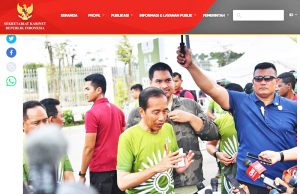 조코위 “인도네시아 5개월 연속 디플레이션 조사하라”