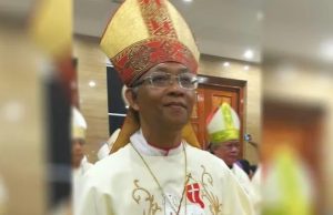 인도네시아 주교, 추기경직 자진 반납