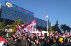 스리텍스 소유주에게 32.6조 루피아 부채 압박