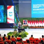 ▲아일랑가 하르타르토 경제조정장관은 중부 자바 보고르 센툴에서 열린 중앙정부 및 지방정부 합동 조정회의. 2024.11.07