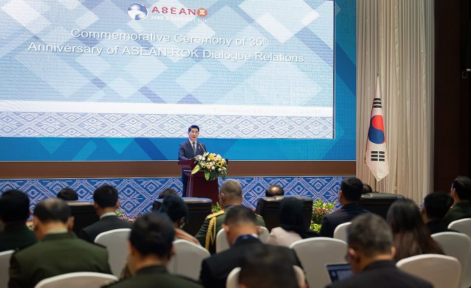 한-아세안 국방장관회의: 35주년 대화관계 기념 및 국방협력 확대