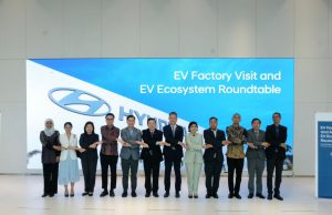 아세안 주재 대사 사무국 기자단 현대차 생산 공장 방문