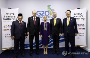 한인니 정상 믹타회담서 만나