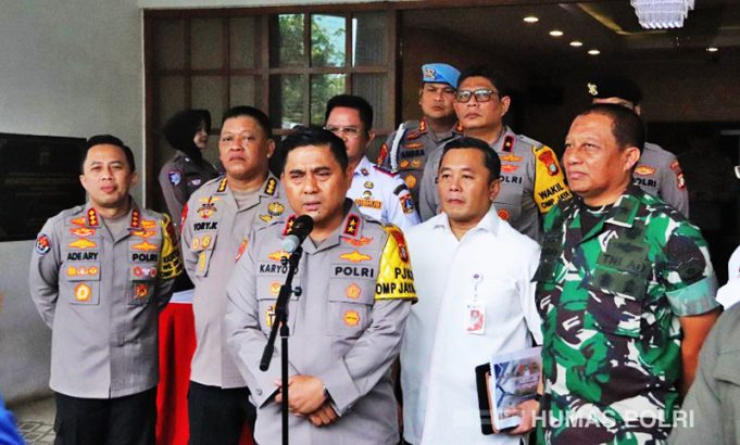 4,357명 합동 인력, 자카르타 수도권 연말연시 안전 투입