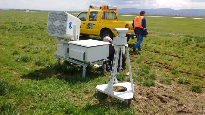 “한국내 공항 15곳 모두 조류 탐지 레이더 없어”