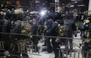 계엄軍, 1,500명에 차량 100여대·헬기 12대 동원…실탄 1만발에 저격총도