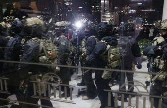 특검 “반대파 제거·권력독점하려 계엄…김건희 리스크도 영향”