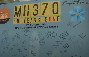 10년전 실종 MH370 여객기 재수색 결정