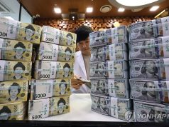 이달 환율 1,490원 육박, 역대 4위…원화 하락폭 주요국 최상위