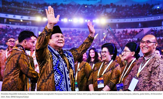 프라보워 정부 출범 100일: 3조 7천억 루피아 상당의 불법 밀수품 단속 성과