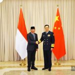 ▲샤프리 샴수딘 인도네시아 국방부 장관과 동준 중국 국방부 장관. 2025.1.22.베이징