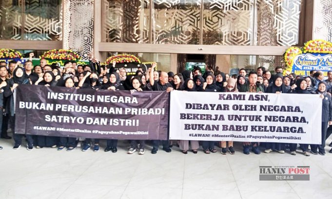 고등교육부 장관, 교육부 직원 시위 후 화해 합의