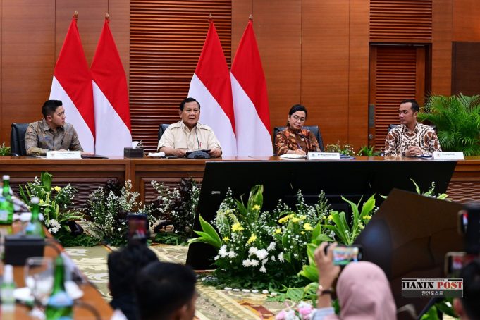 프라보워 대통령, 부패 및 불법 허가 문제 논의 위해 검찰총장 등 소집