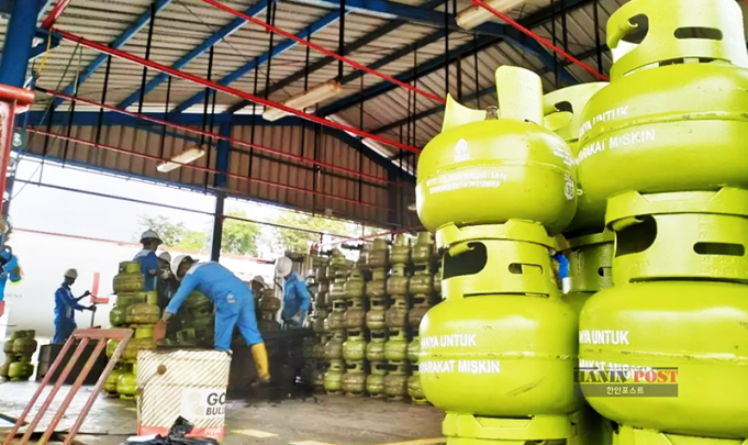 바릴-도디 장관, 내각 개편설에 상반된 반응… LPG 가스 문제와 IKN 예산 동결 논란 때문?