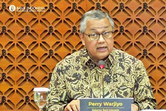 중앙은행 총재, 수출대금 의무 예치 정책의 3가지 이점 강조