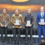 ▲아일랑가 하르타르토 장관은 프랑스의 인도네시아, 동티모르 및 아세안 대사인 파비앵 페노네가 참석한 로레알 인도네시아 45주년 기념행사에 참석. 2025.2.6 사진제공 경제조정부