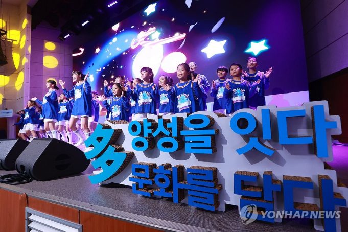 한국 인구 100명 중 5명 외국인…역대 최대 경신