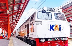 자보데타벡 통근열차 카라왕 연장, 예산 부족으로 ‘백지화’… 대안 교통은?