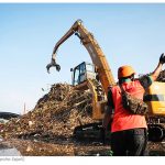 자카르타 홍수로 발생된 쓰레기