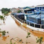찔리웅강 범람으로 자카르타 저지대 홍수