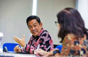 물류협회, 정부 수입 규제 완화 환영… “물류 과부하 대비해야”